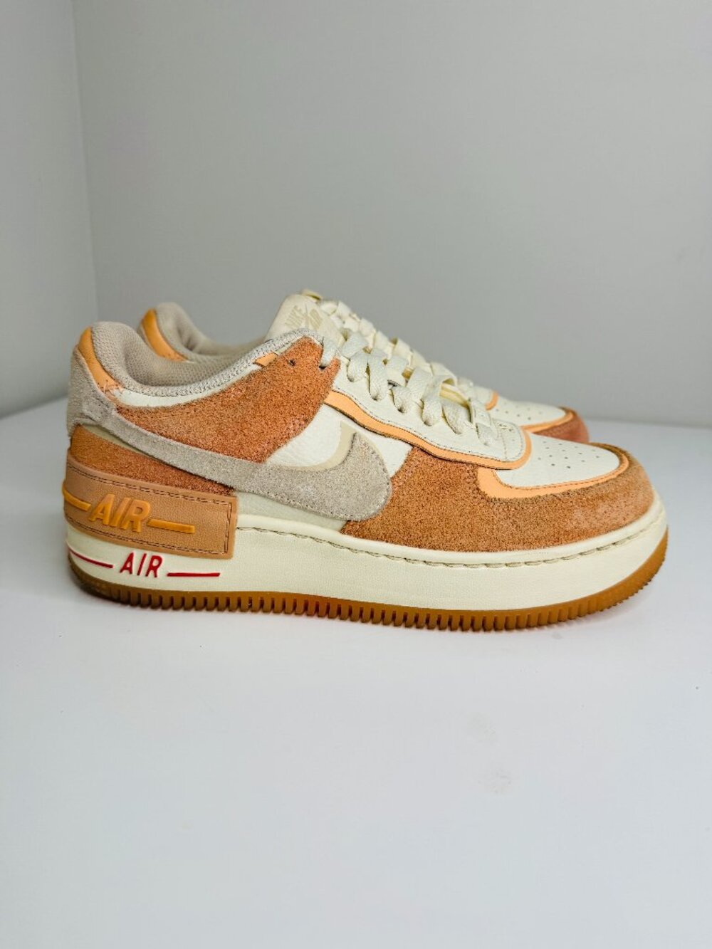 Nike Air Force 1 Shadow Sisterhood Sneakers Womens 7.5 Cashmere Orange Chalk Lob